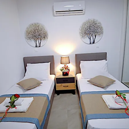 Golden Tree Paralimni