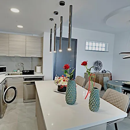 Apartament Golden Tree *