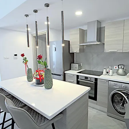 Apartament Golden Tree