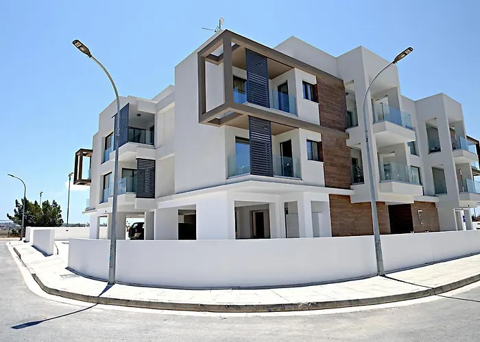 Golden Tree Paralimni