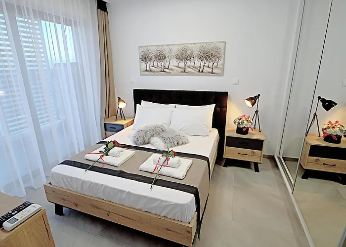 Golden Tree Lägenhet *